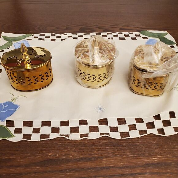 Vintage 3 Brass Footed Pierced Hinged Trinket /Altar Box NIB Made In India Set - Picture 2 of 16